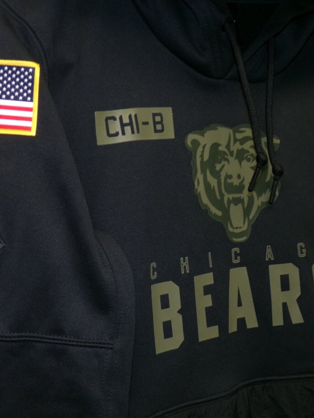 Nike Chicago Bears NFL Salute to Service On Field Dri Fit Black Hoodie Womens M - Picture 2 of 4